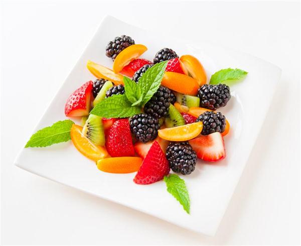 Salad-With-Fresh-Fruits-And
