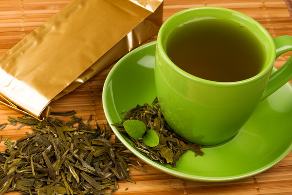 คุณประโยชน์อันโดดเด่นจากการดื่มชาเขียวเพื่อสุขภาพ