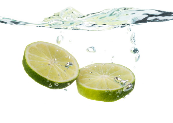 ประโยชน์น้ำมะนาวอุ่นๆ ดื่มทุกเช้าดีต่อสุขภาพมากกว่าที่คิด