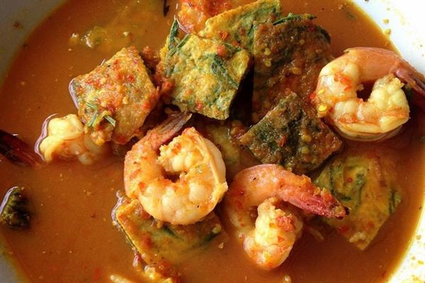 ‘แกงส้มกุ้ง ไข่ทอดชะอม’ รสชาติเด่น สะท้อนเอกลักษณ์เมนูไทย