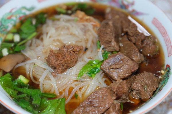Thai-pork-noodle